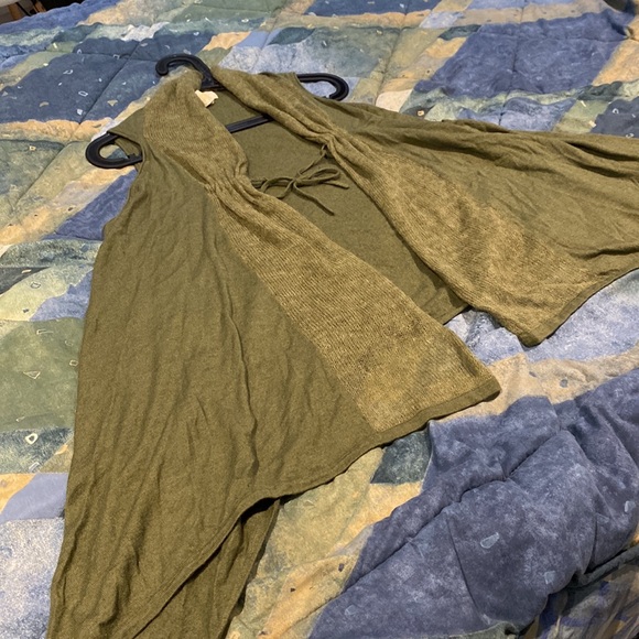 SHAE Green Cardigan Tie Around Womens Large Worn Excellent Condition - Picture 5 of 10